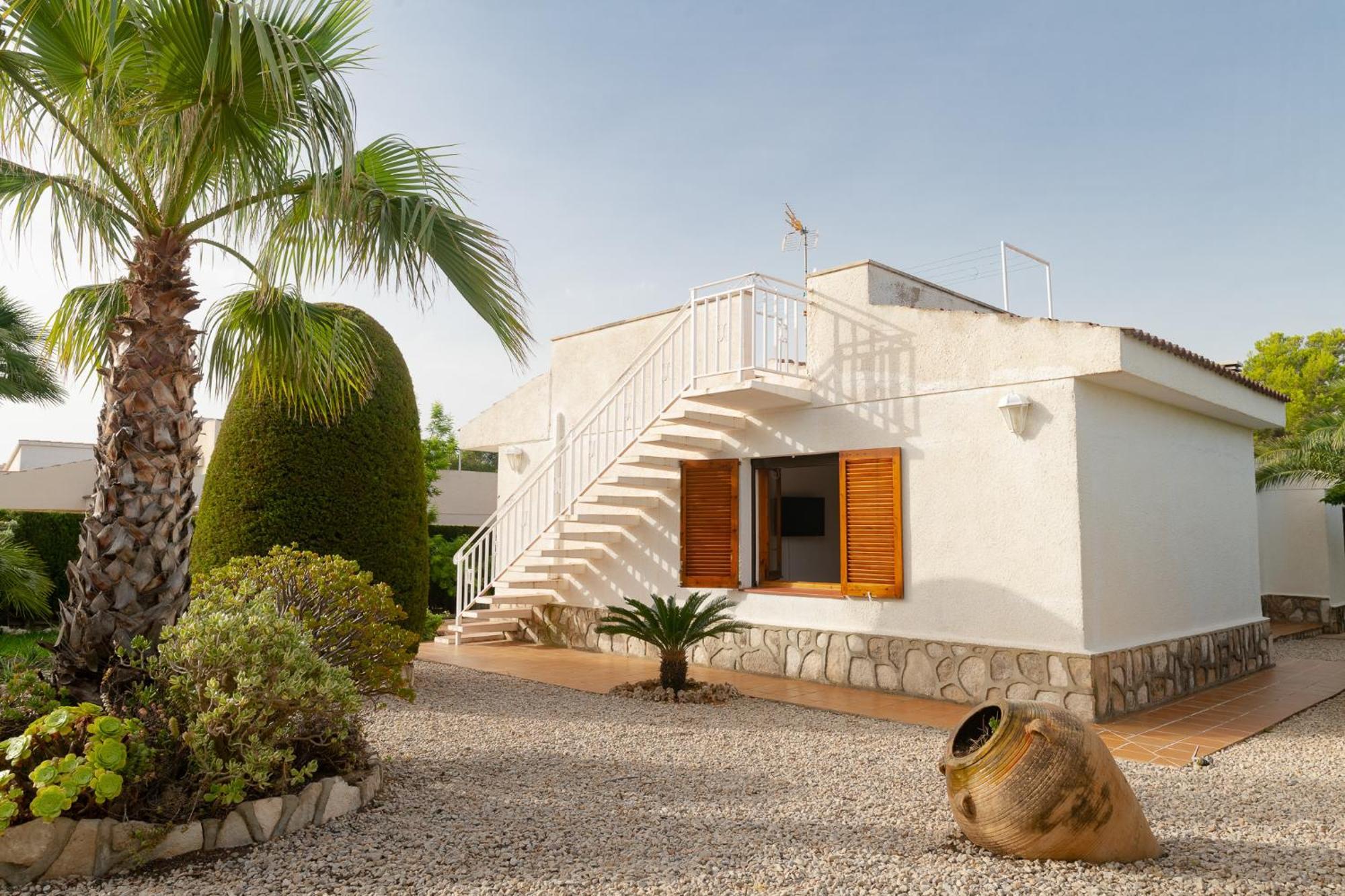 Exclusiva Villa Con Piscina Calafat Exterior photo